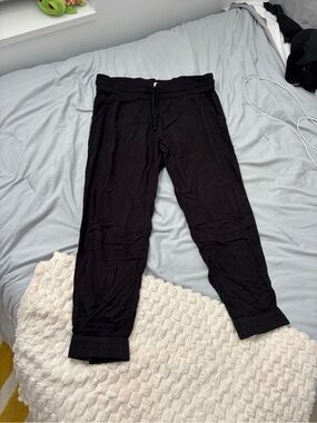 Black Linen Aritzia Joggers